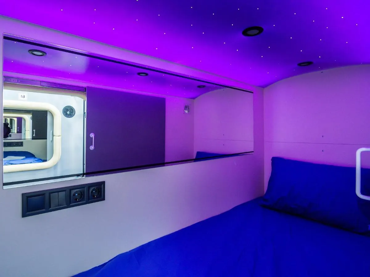 Av-1 Capsule Hotel Kiev