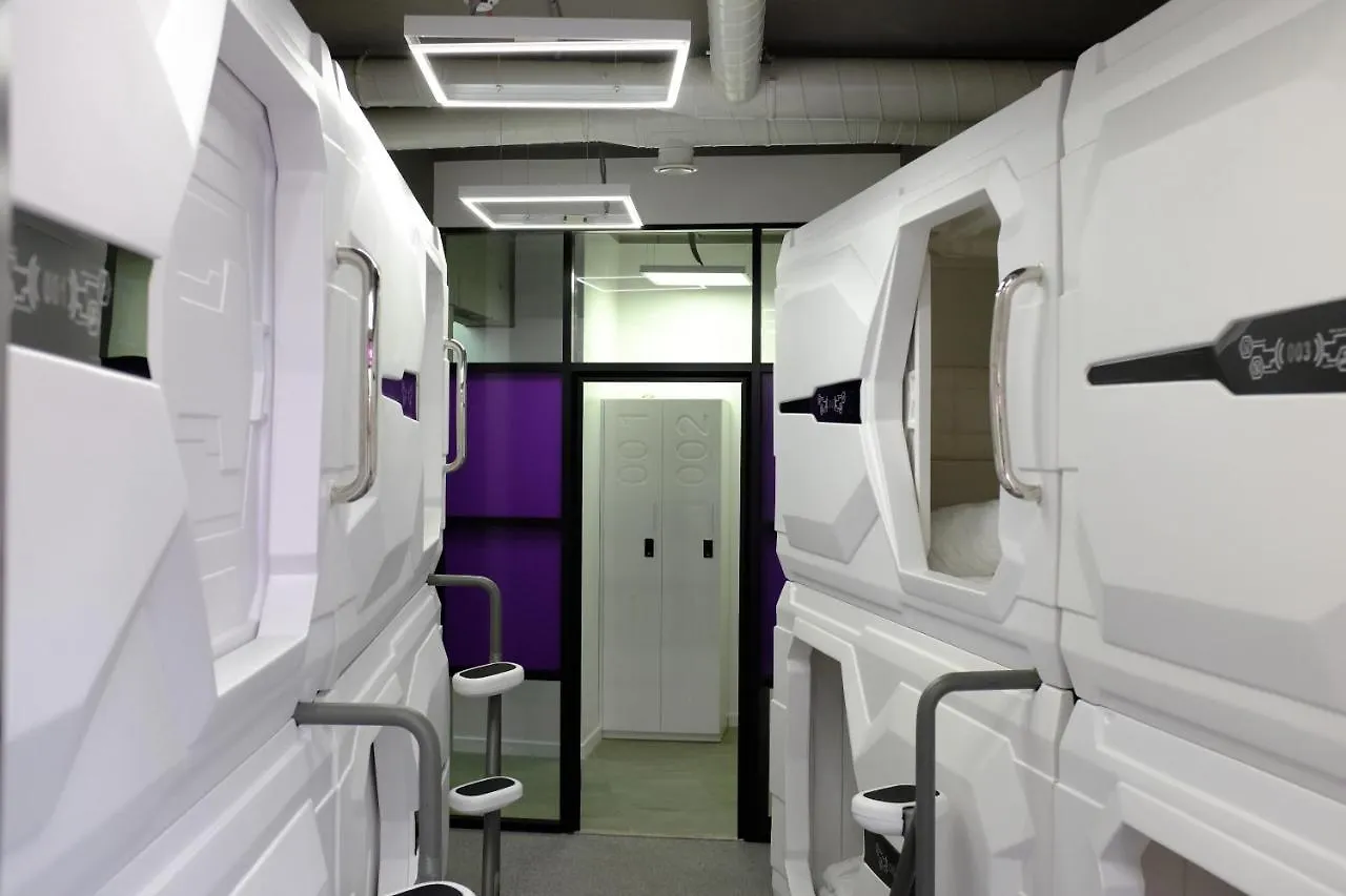 Av-1 Capsule Hotel Kiev 2*,