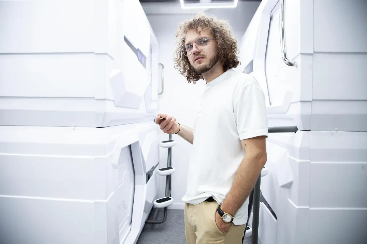 Av-1 Capsule Hotel Kiew 2*,