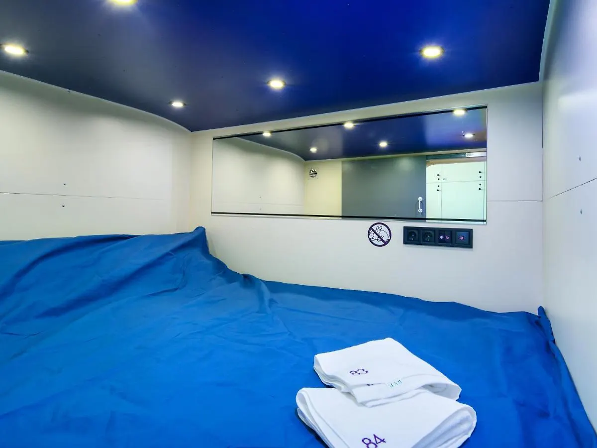 Av-1 Capsule Hotel Kyiv
