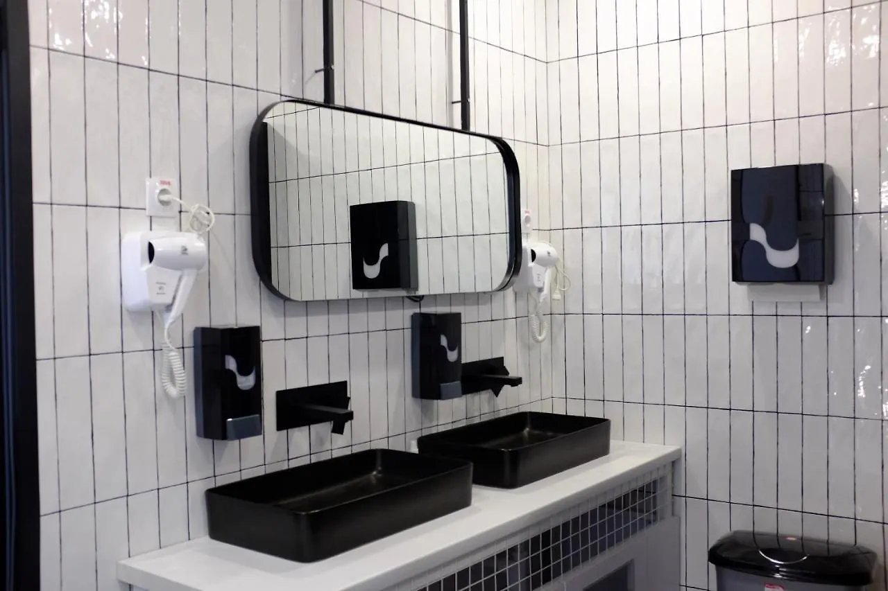 Av-1 Capsule Hotel Kiew